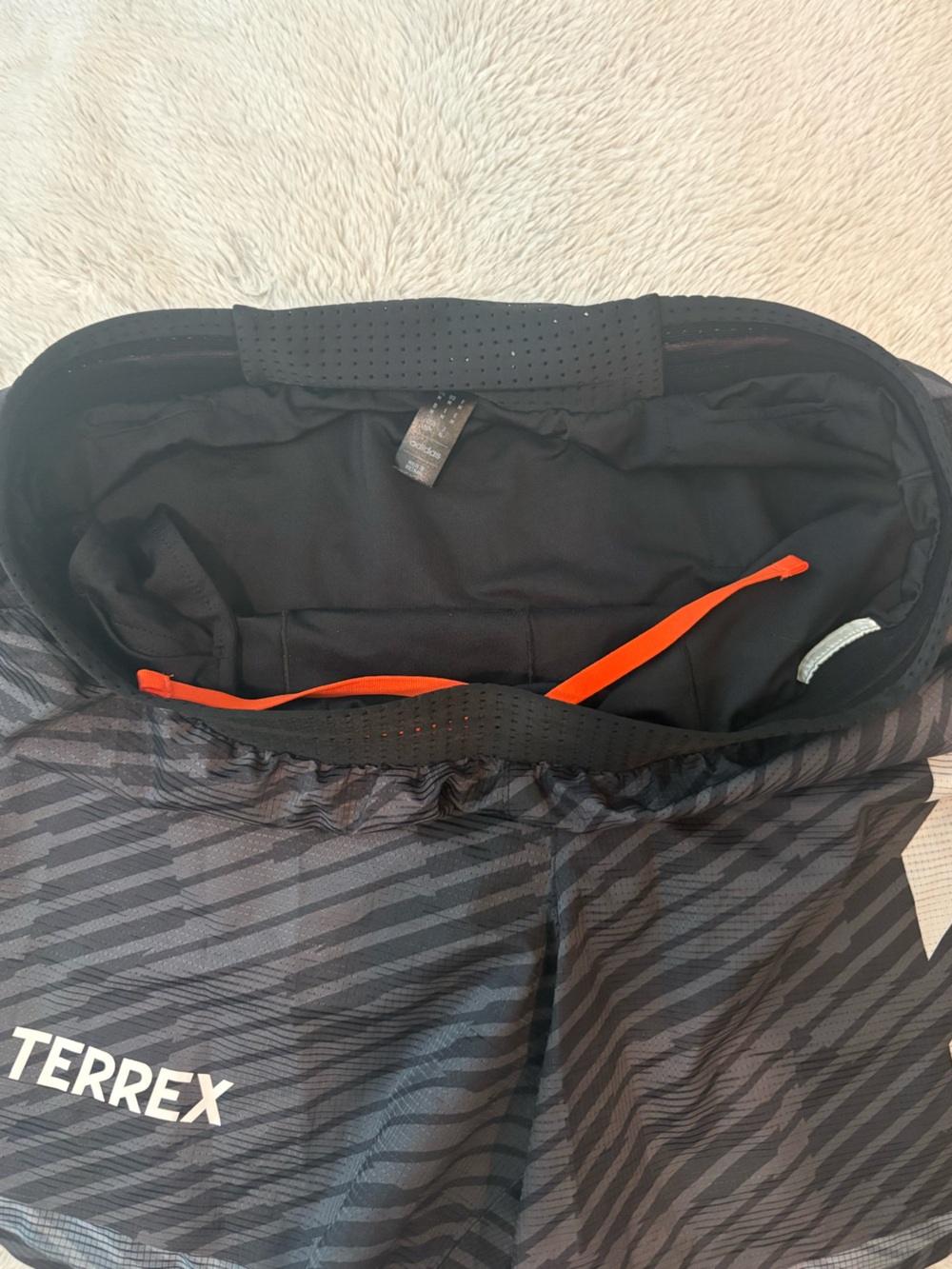 Adidas terrex techrock Black/Gray 5” Running Shorts, size medium, good condition - Picture 4 of 6